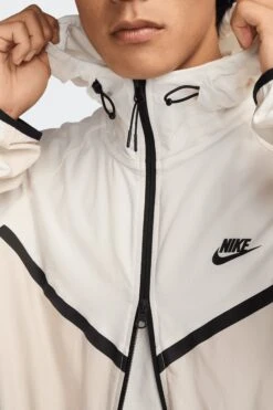 TECH WOVEN JACKET(Nike Mens Tech Hm7151_lt Orewood Brn Sail Black) -Sporty Fashion jacket 0005 AURORA HM7151 104 PHSYM003 2000