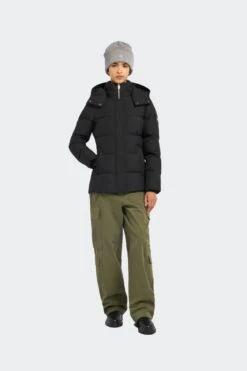 W CLOUD 3Q(M32lj179s 305 Womens Moose Knuckles Cloud 3q) -Sporty Fashion mk black 0001 Screenshot 2024 10 04 at 1.58.43 PM