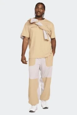 ACG TEE(Nike Mens Acg Walking Tree_parachute Beige) -Sporty Fashion nike 0009 AURORA HJ0796 297 PHSYM005 2000