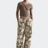 W NSW CAMO CARGO PANTS(Nike Womens Nsw Hm9015_lt Orewood Brn Sail)