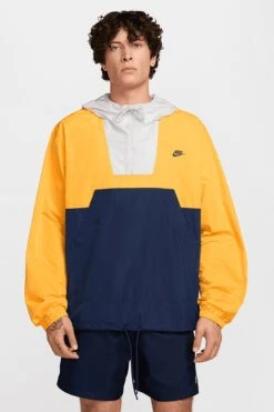 CLUB ANORAK JACKET(Nike Mens Club Hj1957_university Gold Midnight Navy)