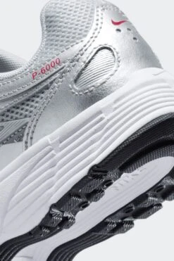 P-6000 GS(Nike Big Kids P 6000 Hv5064_metallic Silver Gym Red Flt Silver) -Sporty Fashion nike 0051 AURORA HV5064 002 PHSYD002 2000