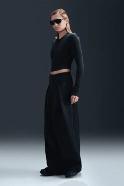 W NSW CHILL KNIT CROP TOP(Nike Womens Nsw Chill Knit Hf5322_black Black)