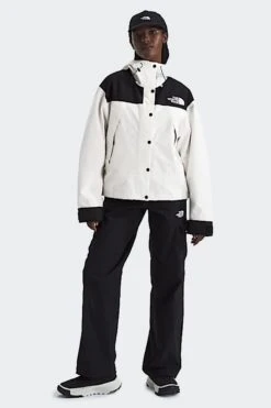The North Face W MOUNTAIN WIND JACKET(Northface Womens Mountain Wind Jacket_white Dune Tnf Black) -Sporty Fashion northface 0014 Womens DRYVENT Mono Mountain Jacket.png 2